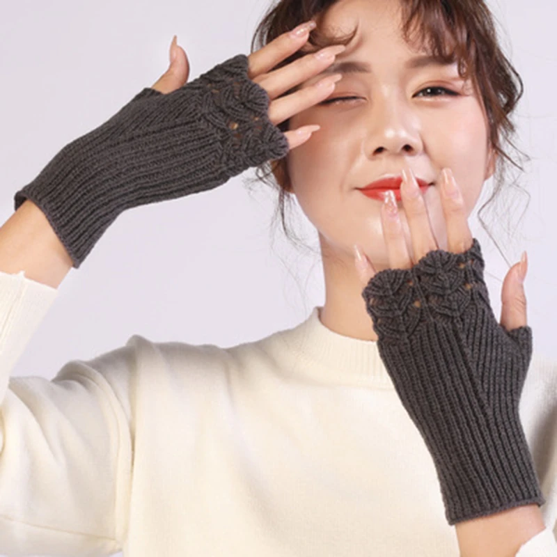 

Korean Knitting Gloves Women Autumn Winter New Female Student Fashion Versatile Knitted Warm Half Finger Open Finger Gloves