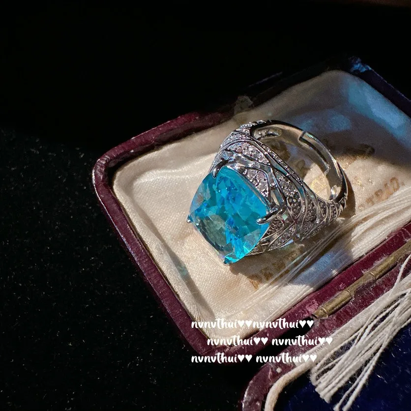 

Exaggerated Sea Blue Lab Topaz Gemstone Silver Ring Elegant Lady Luxury Crystal Wedding Rings Fashion Jewelry Anniversary Gift