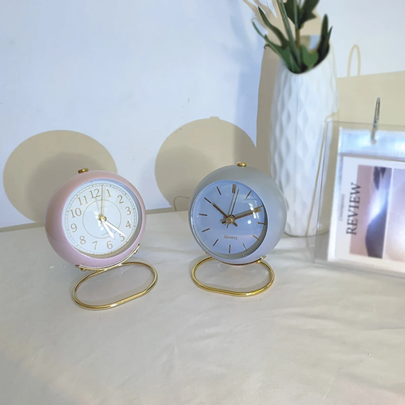 Vintage Desk Clock Silent Pointer Clocks Desk Clock Bedroom Decoration Digital Clock Bedside Home Decor