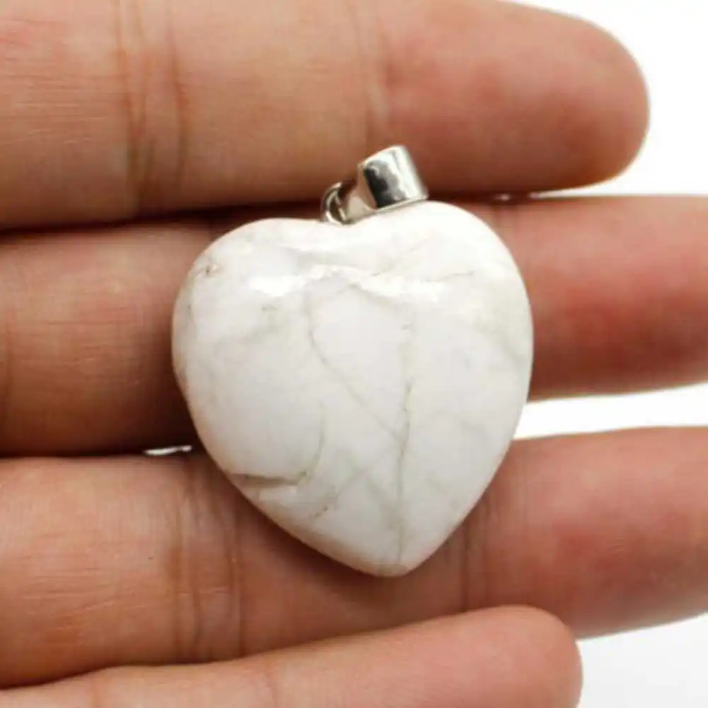 

Wholesale 5pcs Natural white turquoise Lucky Heart-shaped Pendant Reiki Craft Wedding Wholesale New Pendants Chain Steel