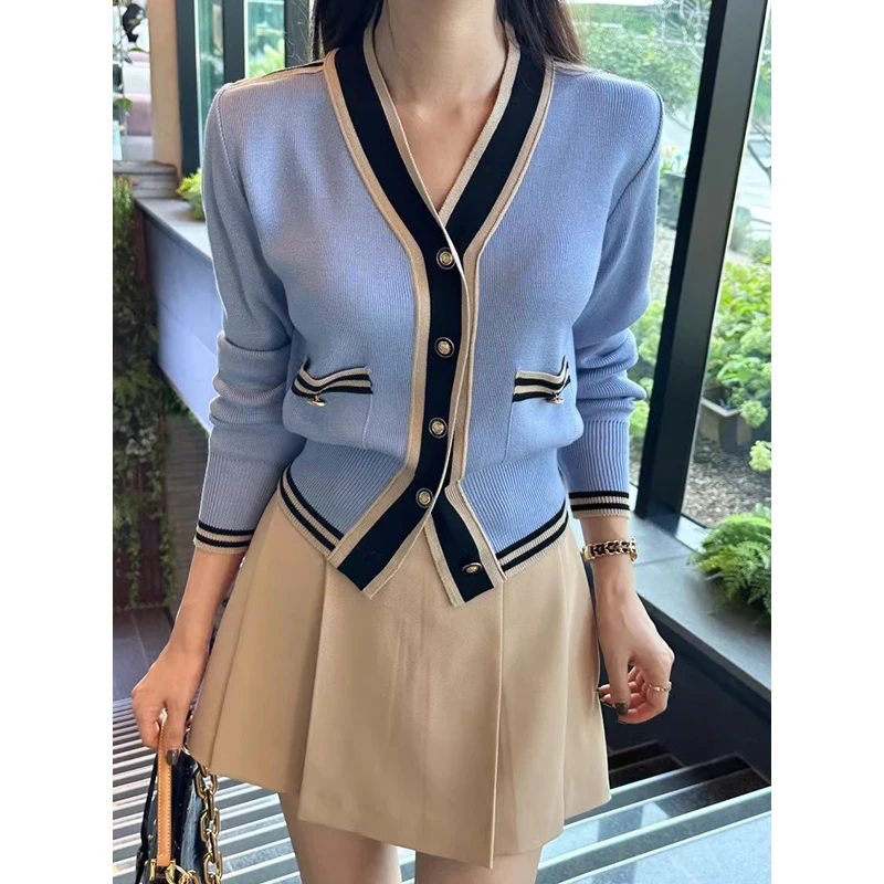 Однобортные куртки в стиле ретро с небольшим ароматом и v-образным вырезом осень