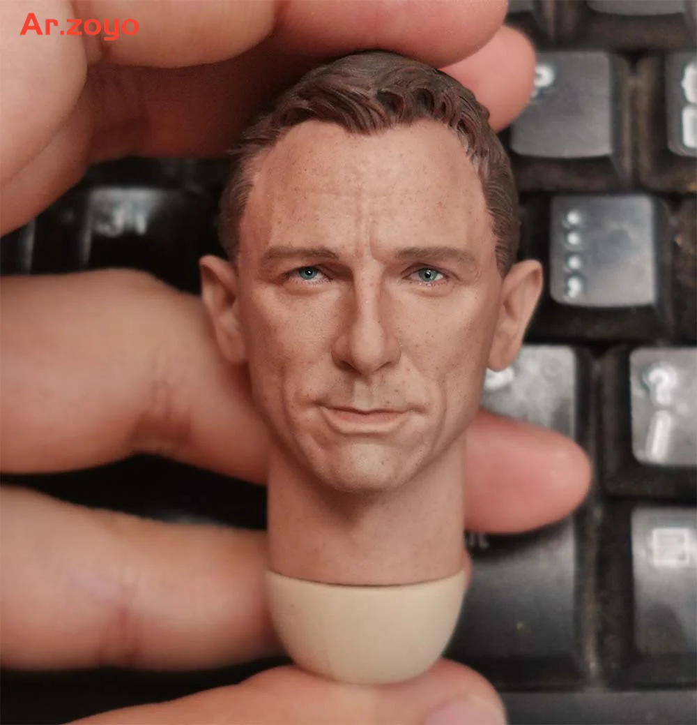 

1/6 Agent 007 Smiling Daniel Craig Head Sculpt Carving Model with Neck Fit 12'' Male Soldier Action Figure Body Dolls