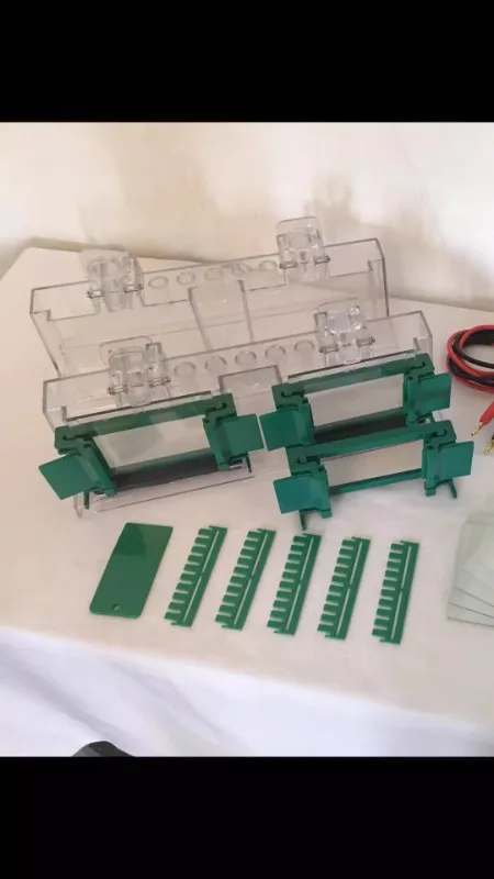 Небольшая Вертикальная гелевая рамка для электрофореза зеленая сэндвич-рамка