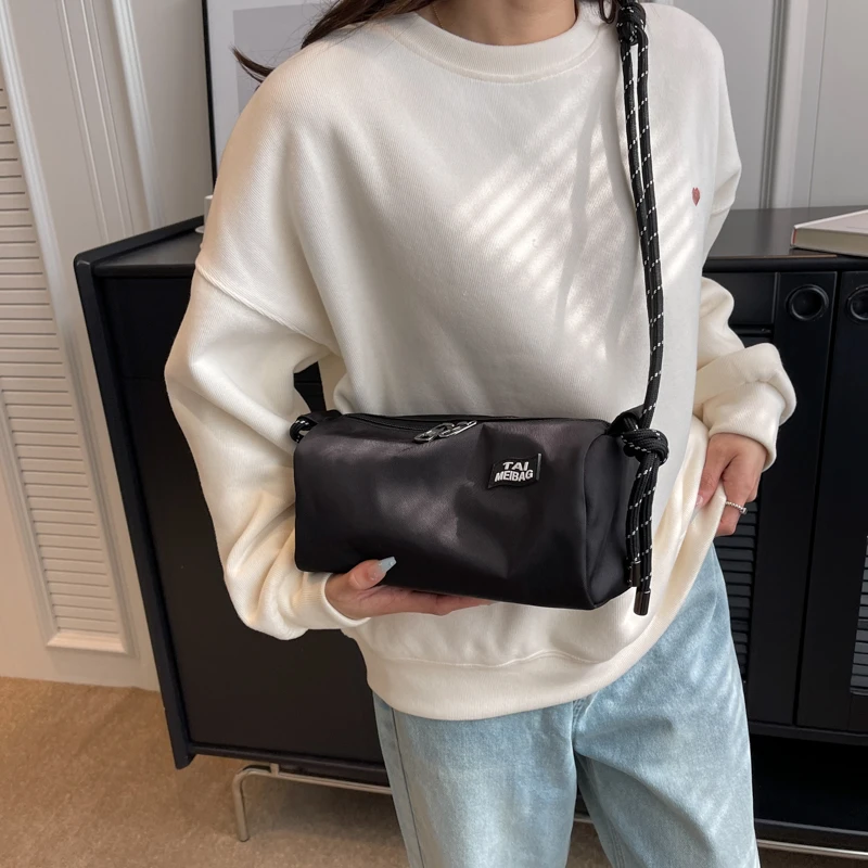 Fashion Women Shoulder Bags Casual Canvas Crossbody Bag Brand Designer Youth Messenger Bag Simple Solid Color Nylon Handbags Sac