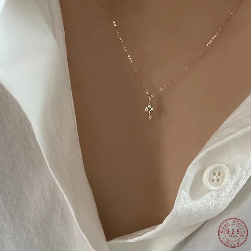 

S925 Sterling Silver Plating 14K Gold Necklace for Women Zircon Key light luxury Mini Clavicle Chain