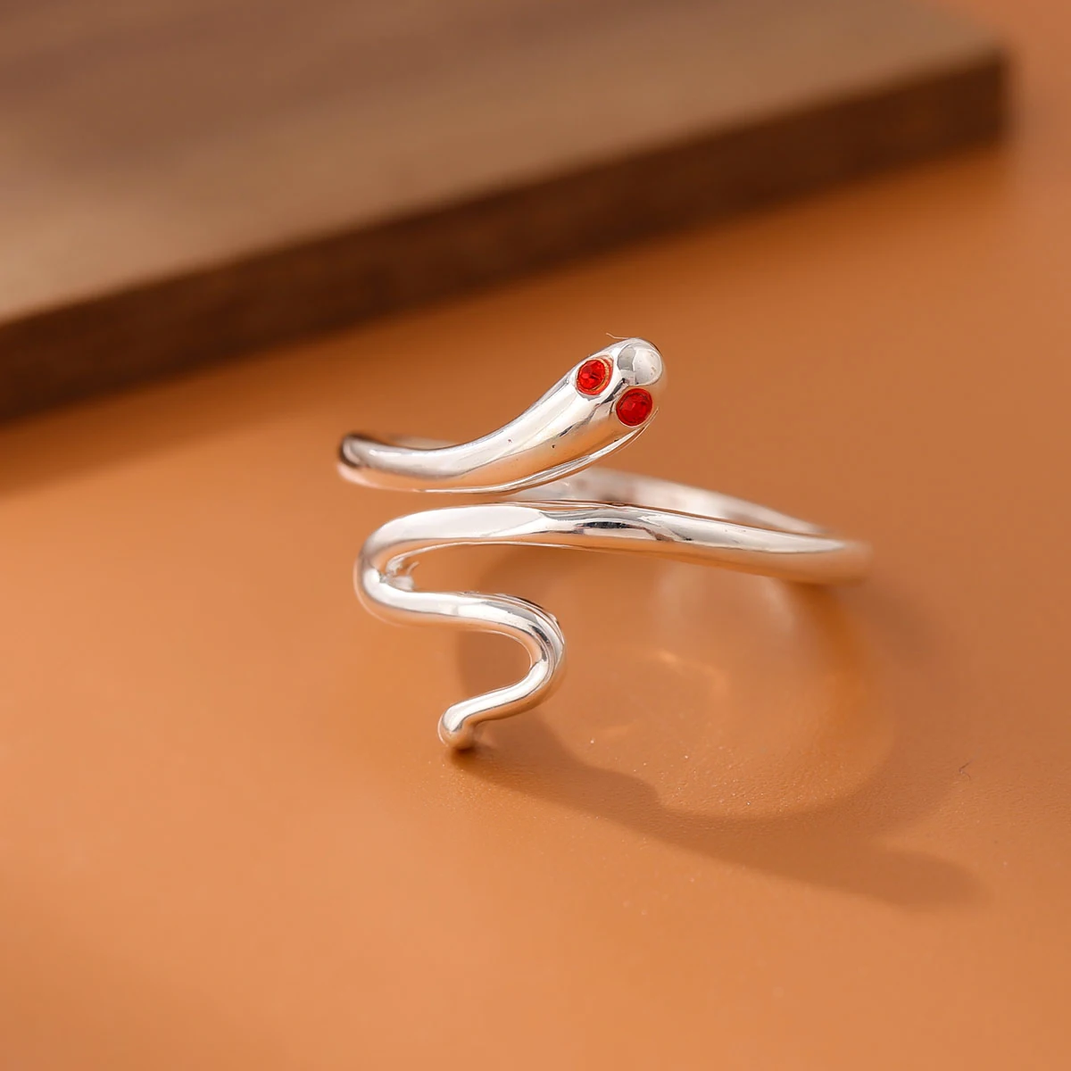 Модные открытые кольца в виде змеи из стерлингового серебра 925 пробы с красным