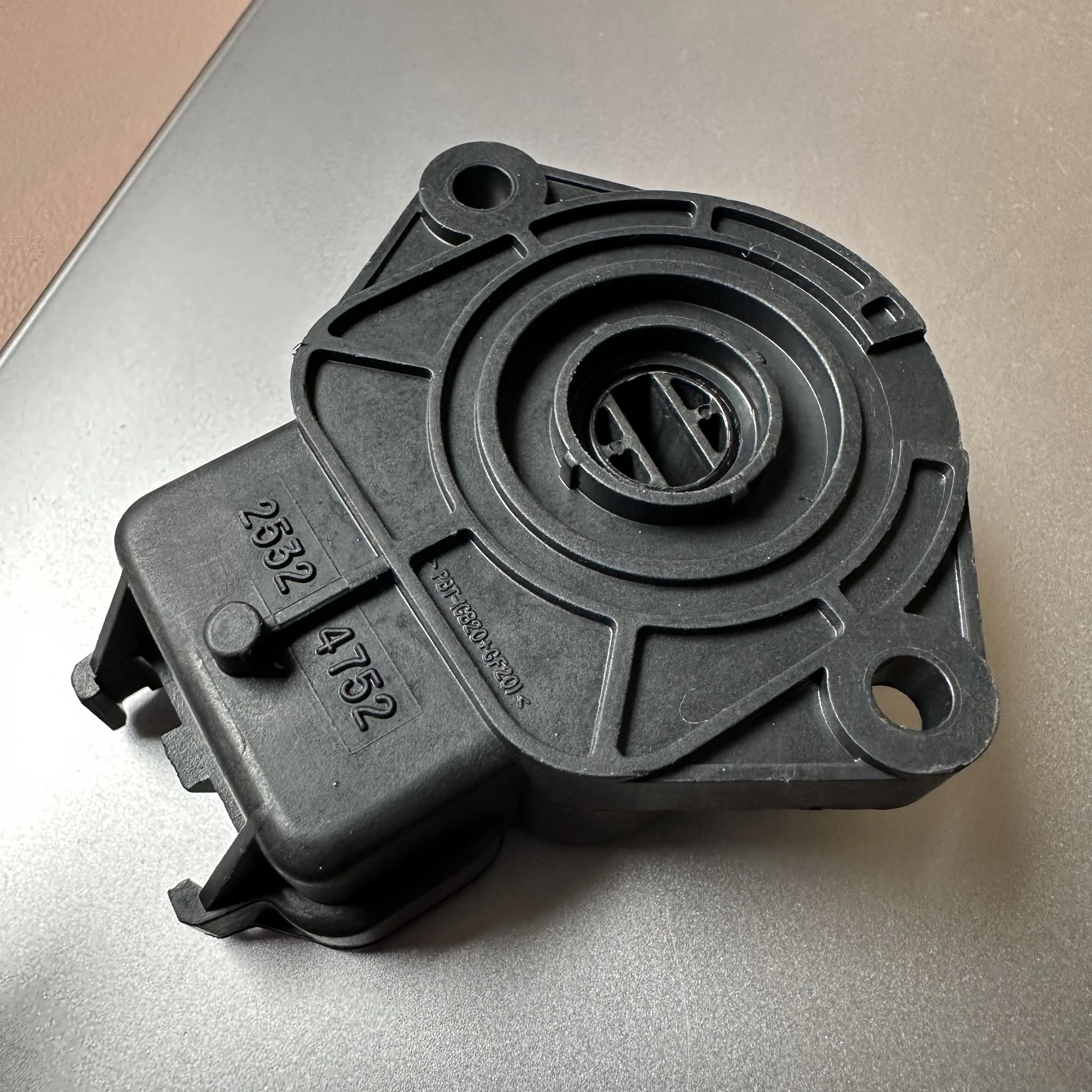

Датчик положения дроссельной заслонки s 25324752 2532 4752 для RENAULT