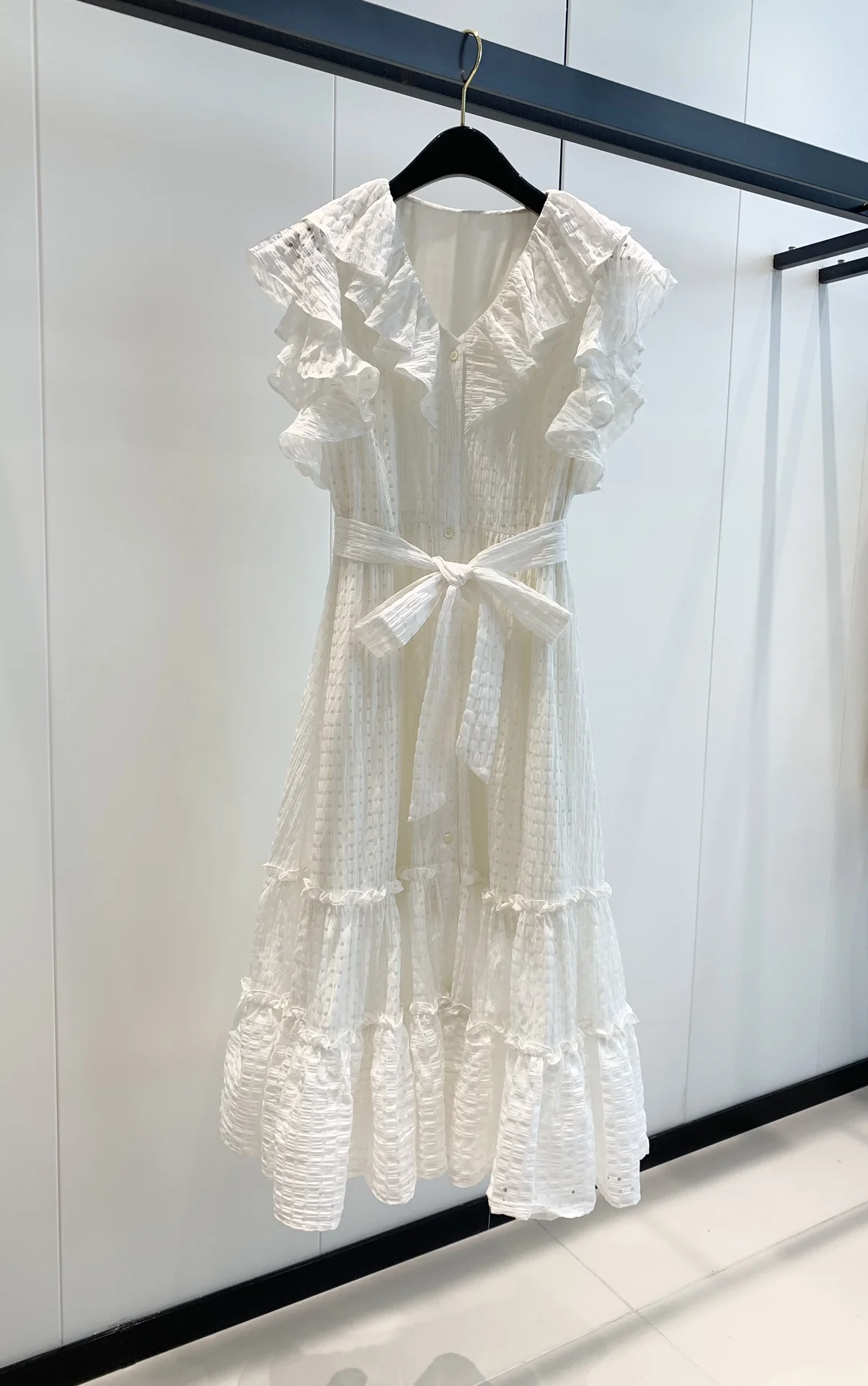 

Лето 2023, маленькое летнее платье с рукавом, приталенное