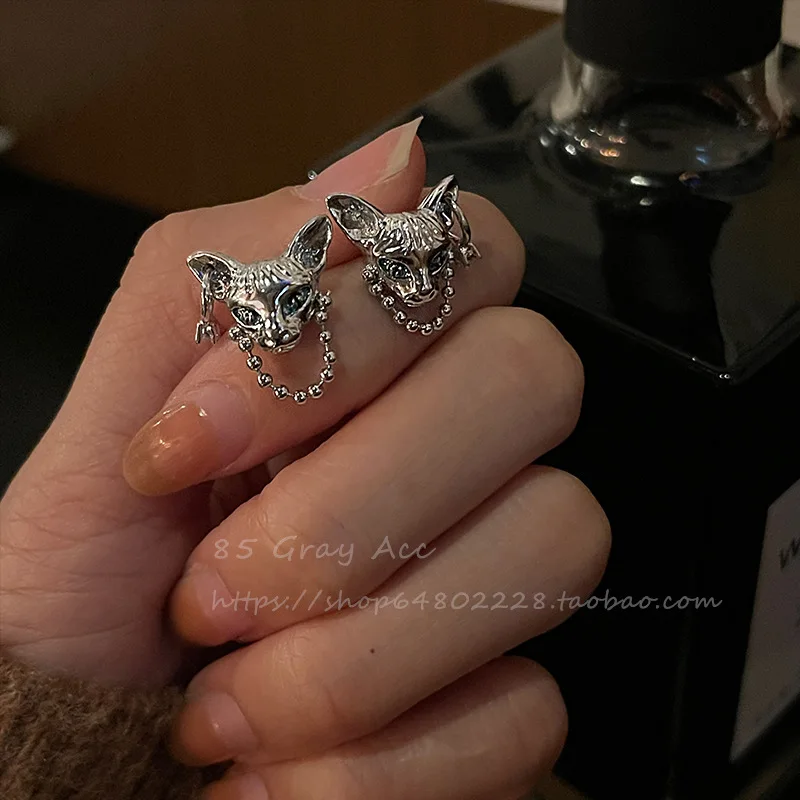 

Fashion Simple Cat Earrings Unique Design Y2K Metal Cat Ear with Lock Earrings Fine Earrings Daily Party Jewelry Accessories