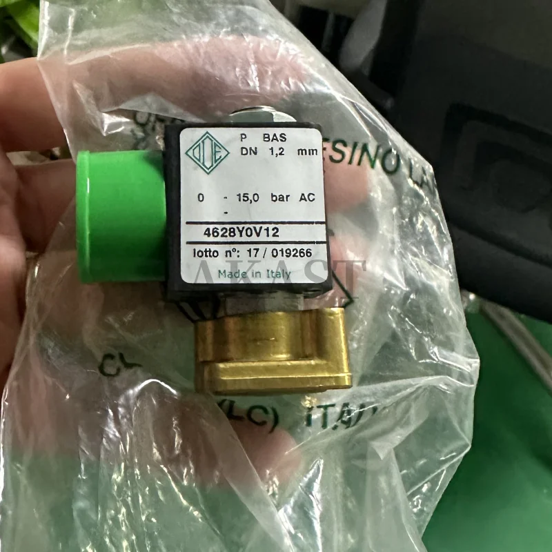 

4628Y0V12 Ingersoll Rand Стальной электромагнитный клапан воздушного компрессора R40/90 Верность модуля впускного клапана Электромагнитный клапан 4628YOV12