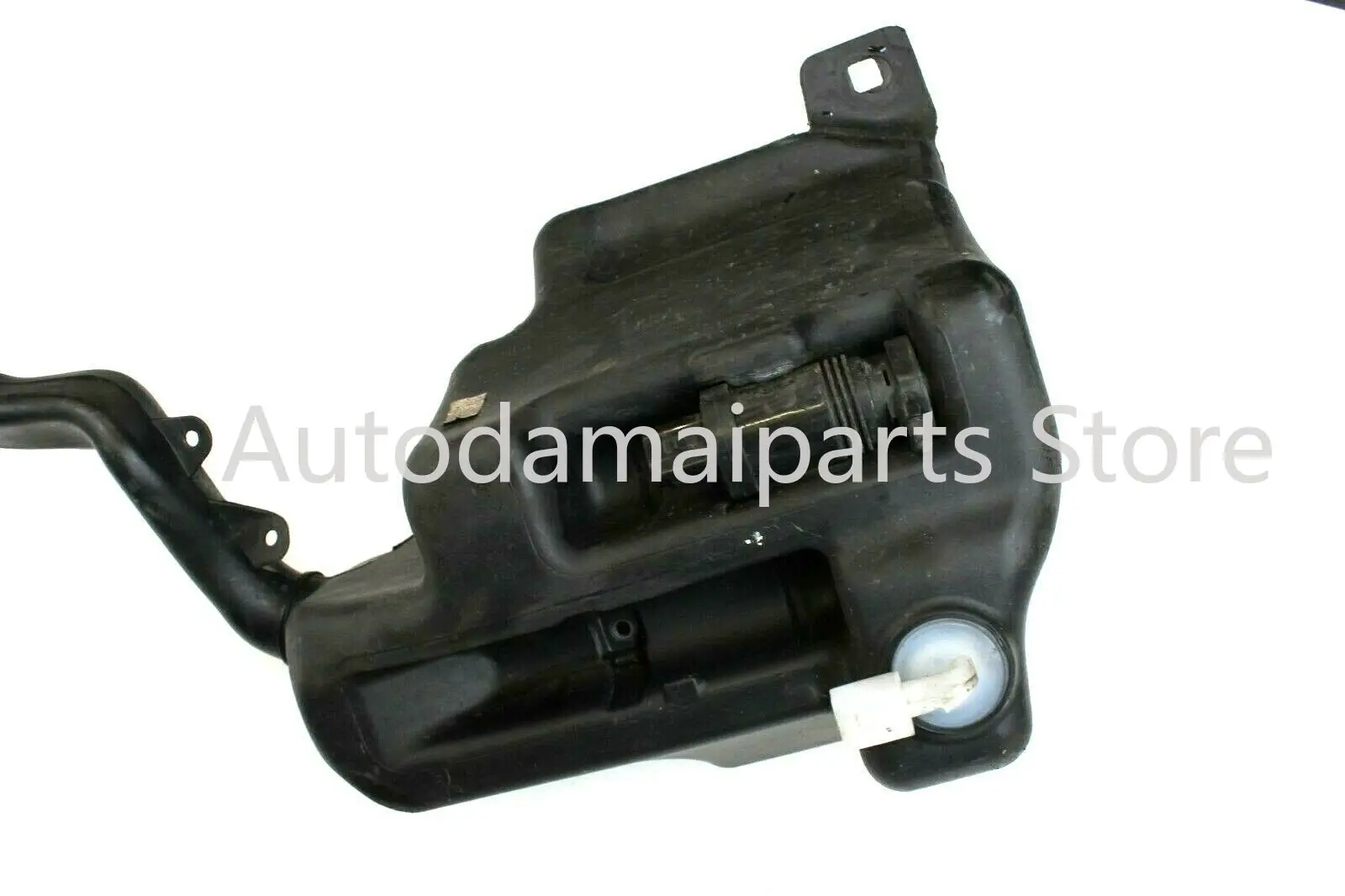 

Лейка для Mercedes-Benz X156W176W246 2468690120