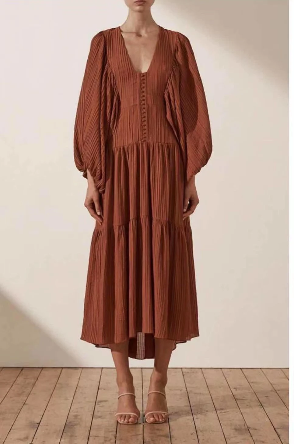 

2021 Fall/Winter New Retro Palace Style V neck Lantern Sleeve Layered Ruffle Long Dress