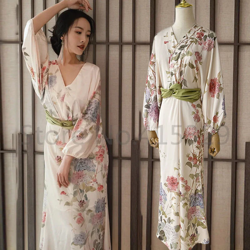 

Новинка, свадебные халаты для невесты, роскошный цветочный принт кимоно, халат, женское сексуальное шелковое ночное белье из вискозы, винта...