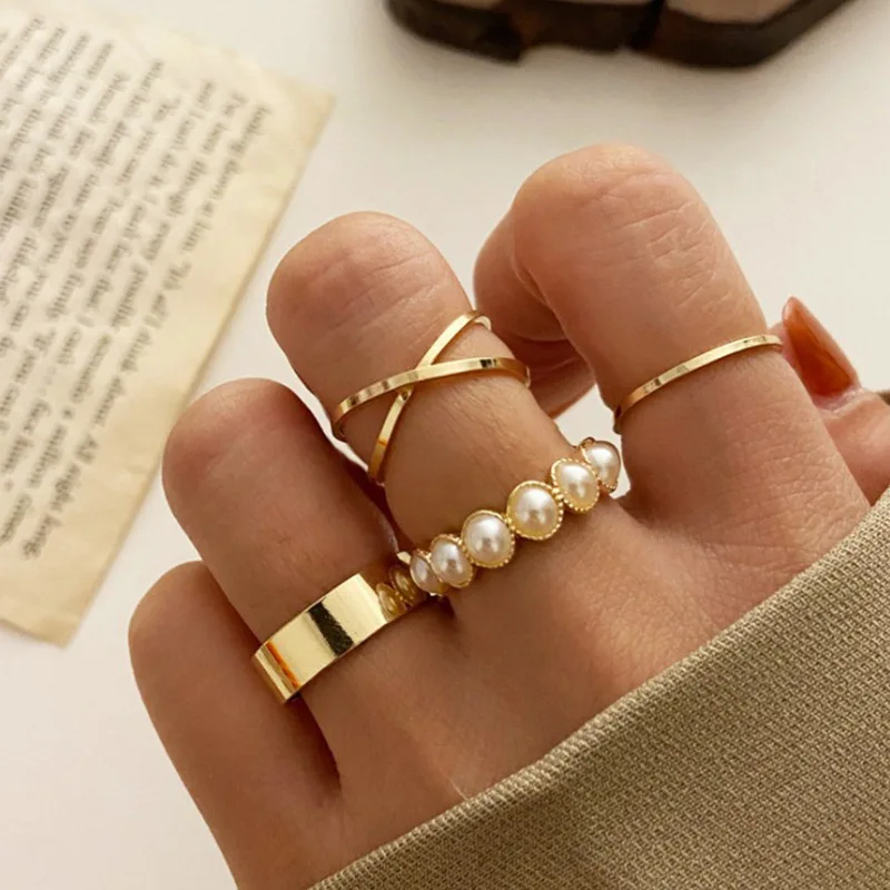 

New Ring Creative Vintage Inlaid Pearl Knuckle Ring Set of Four Pieces Cute/Romantic Whole Sale Ring Women