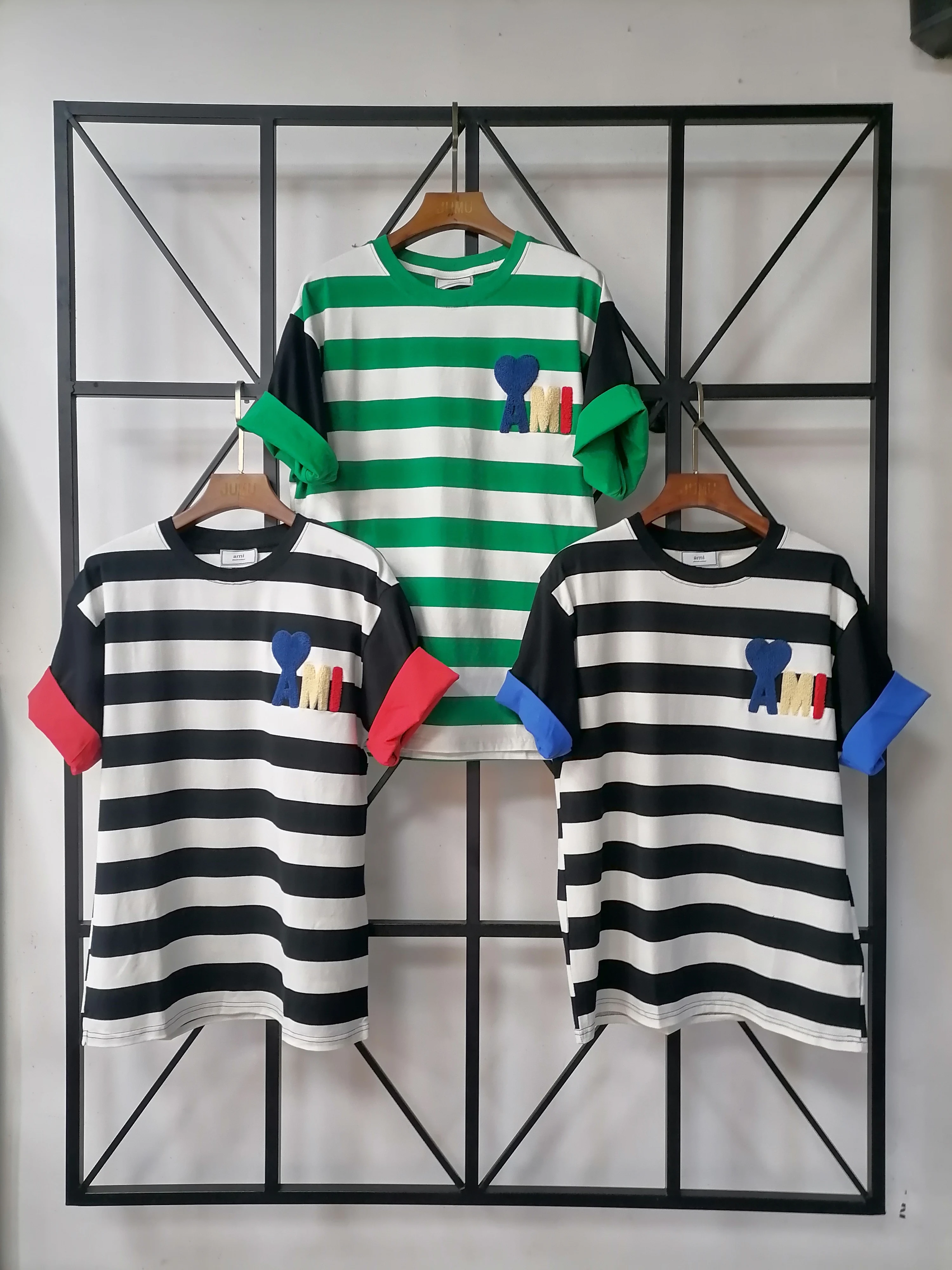 

2022 new trendy men's short-sleeved T-shirt round neck striped fashion handsome young men tide brand short-sleeved cotton t-shir
