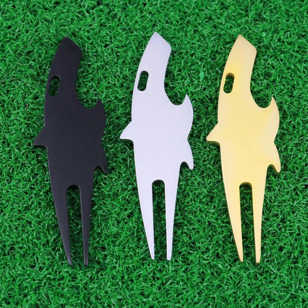 

Bottle Opener Design Golf Fork Rust-proof Shark Shape Golf Divot Fork Zinc Alloy Practical Golf Training Aid Golf Accessories