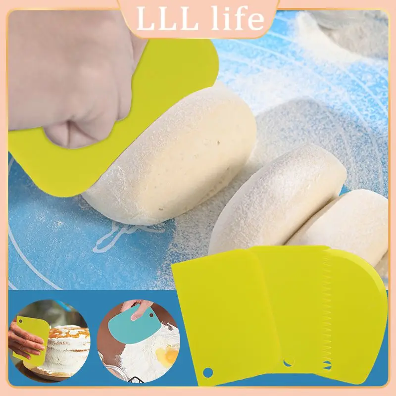 

Plastic Cake Pasty Scraper Cream Scraper Cream Bread Cutter Dough Cutter Straight Arc Tooth Shape Diy Kitchen Cake Scraper