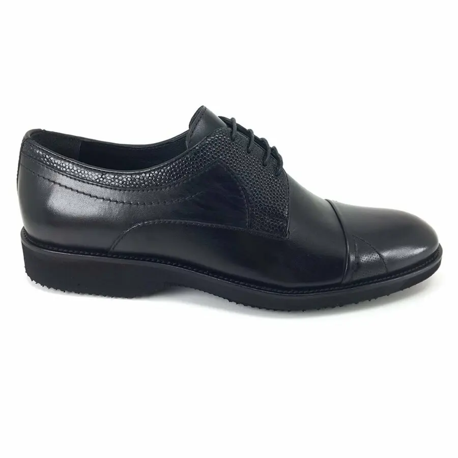 

Men Casual Shoes