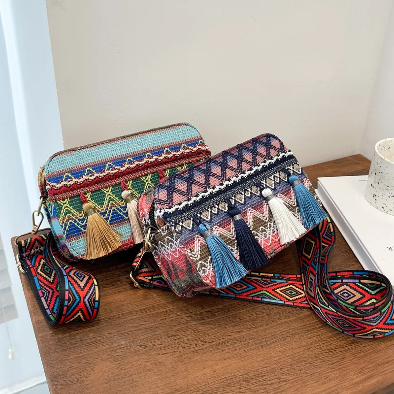

Fashion Women's Bag 2022 New Trendy Ethnic Style Personality One-shoulder Messenger Bag Tassel Woven Small Square Bag Women