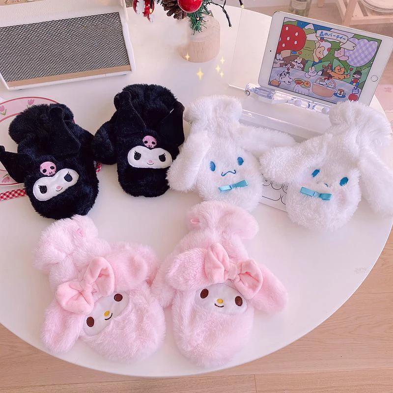 

Sanrioed Kuromi Mymelody Cinnamoroll Cute Cartoon Kawaii Cold Proof Plush Gloves in Autumn and Winter Student Couple Gift