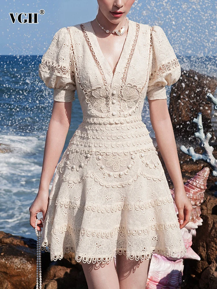 

VGH Summer Vintage Dress For Women V Neck Short Puff Sleeve High Waist Patchwork Lace Embroidery Dresses Female Fashion Clothing