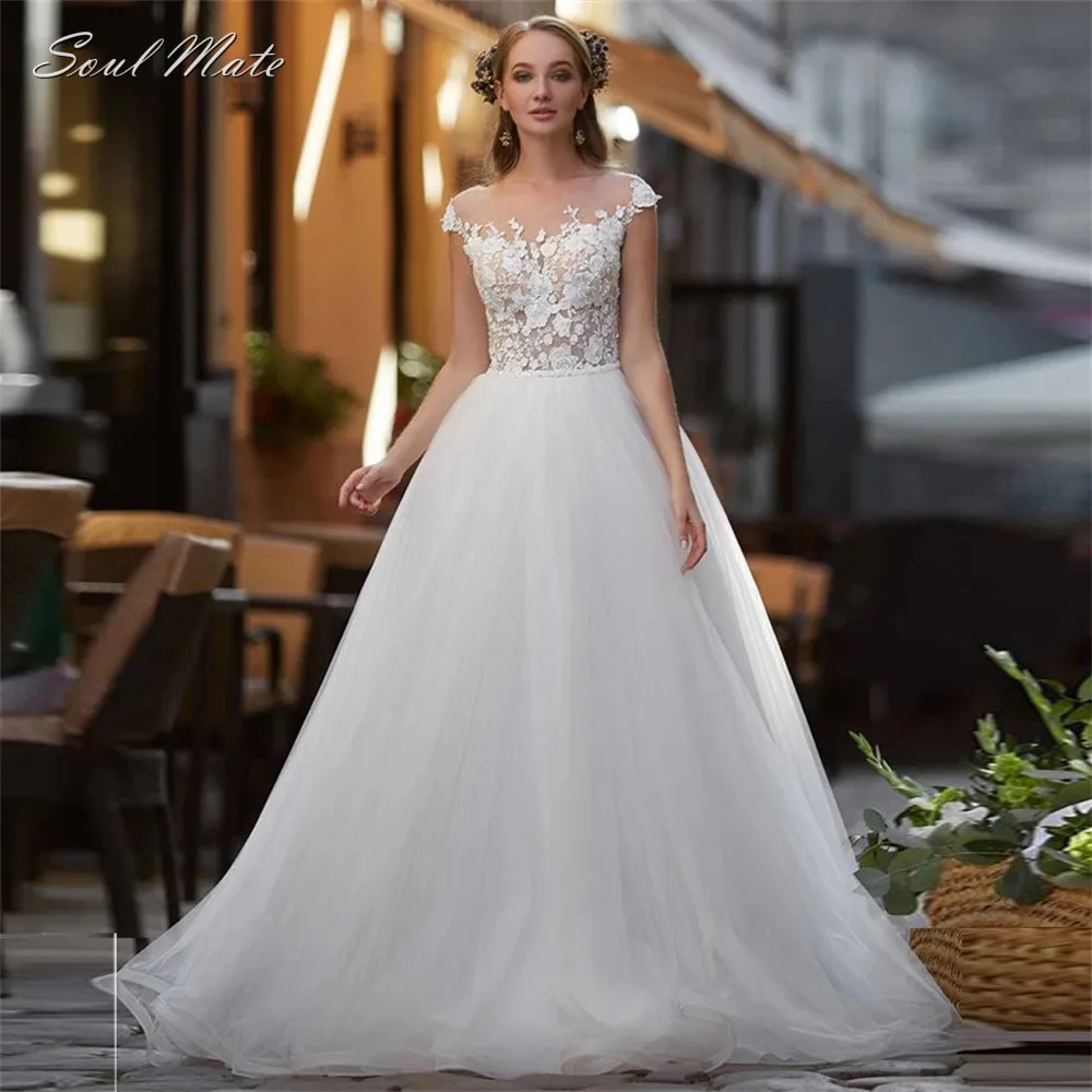 

Charming Scoop Illusion Neckline Wedding Dresses For Women Bride Gowns Lace Appliques Button Back Bridal Dress Vestido De Noiva