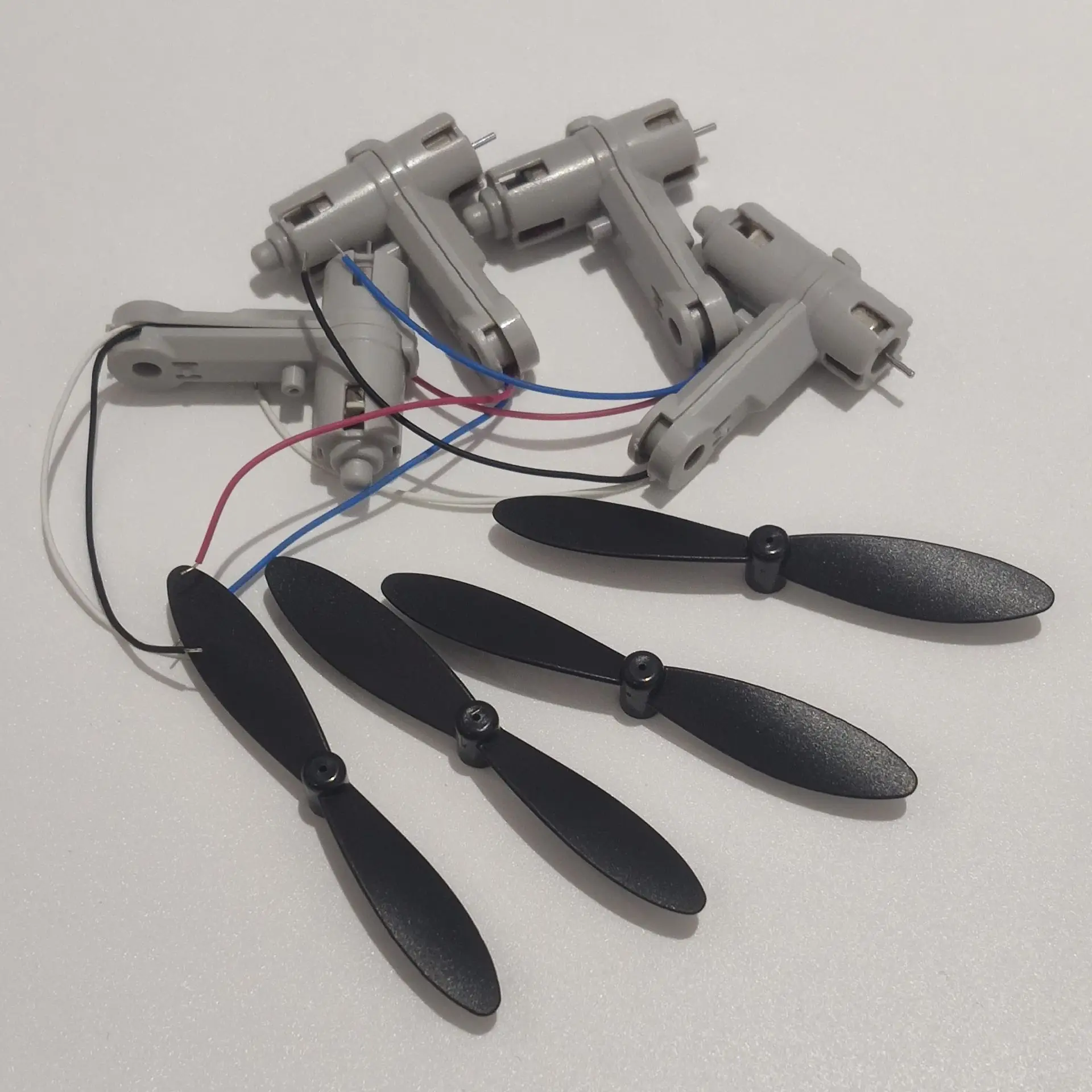 Двигатели двигателя CW CCW запасные части рычаг 4 шт. + Лопастной пропеллер для