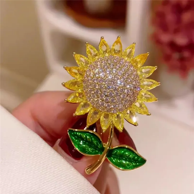 CC флэш-булавка в форме подсолнуха сверкающий Цирконий маленькая булавка для