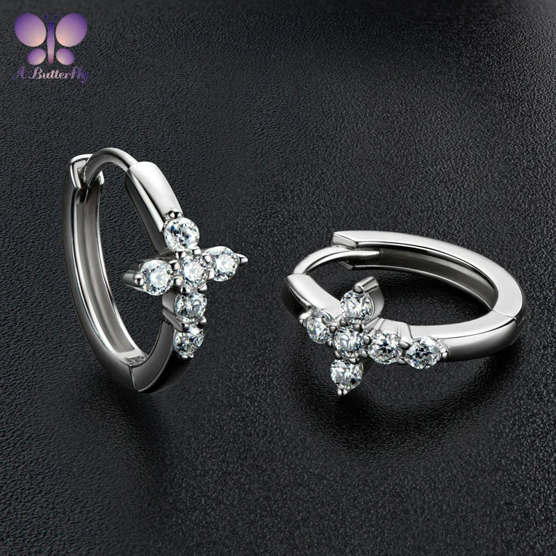 

Серьги-кольца из серебра 925 пробы с муассанитом, с крестиком