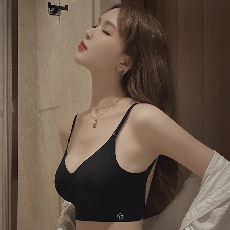 Бюстгальтер-невидимка с глубоким U-образным вырезом и открытой спиной