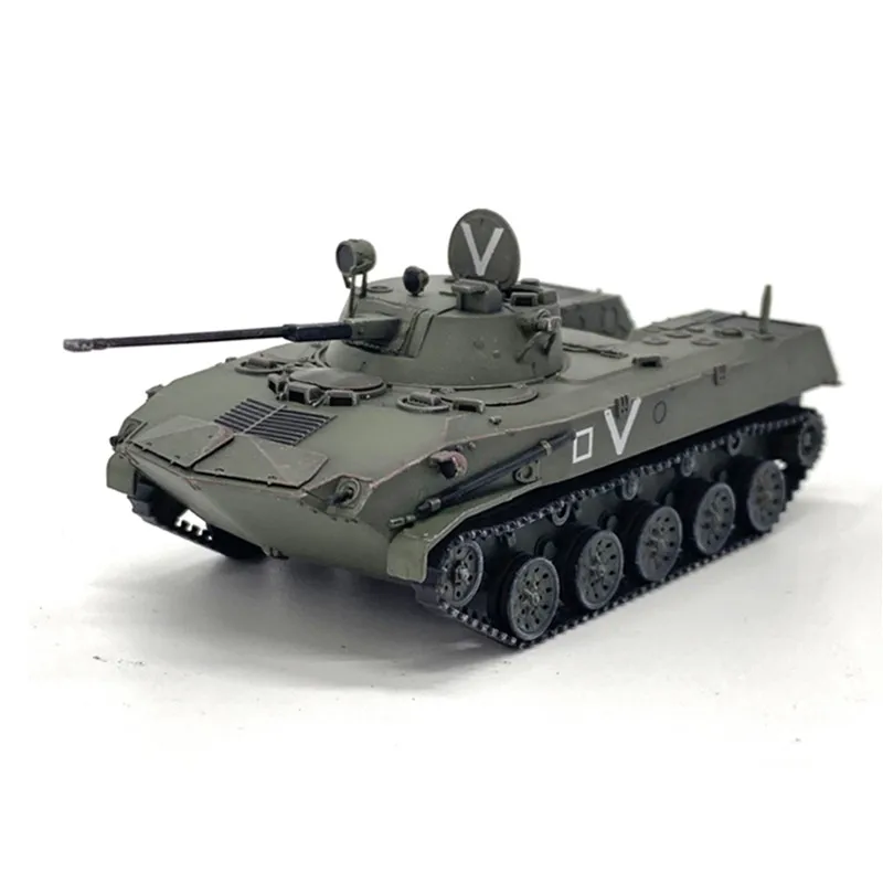 Фото Модель российского боевого автомобиля BMD2 iдо, Военный танк, бронированный автомобиль, коллекция игрушек, украшение для взрослых фанатов №2