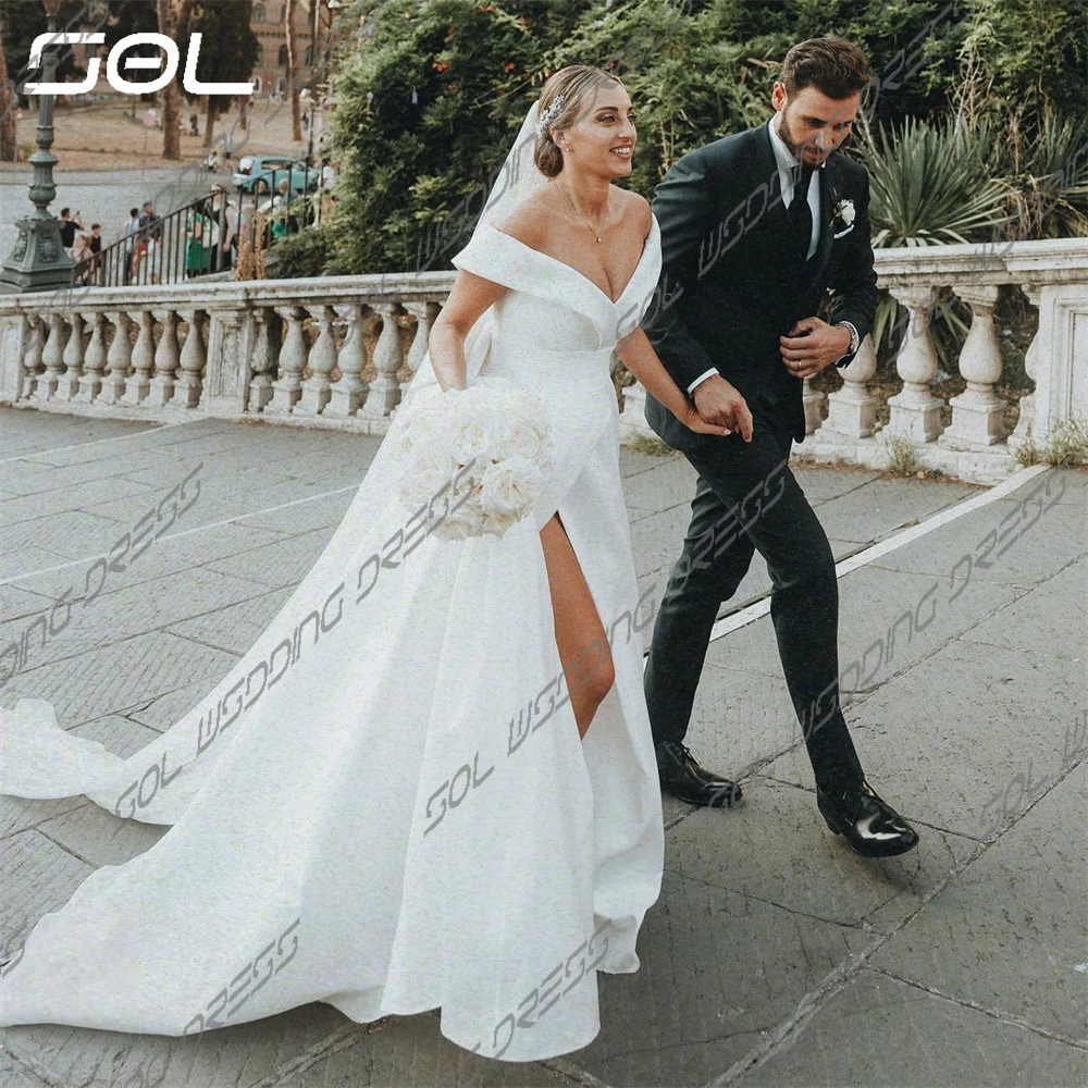 Рисунок 3 - Женское свадебное платье с открытыми плечами