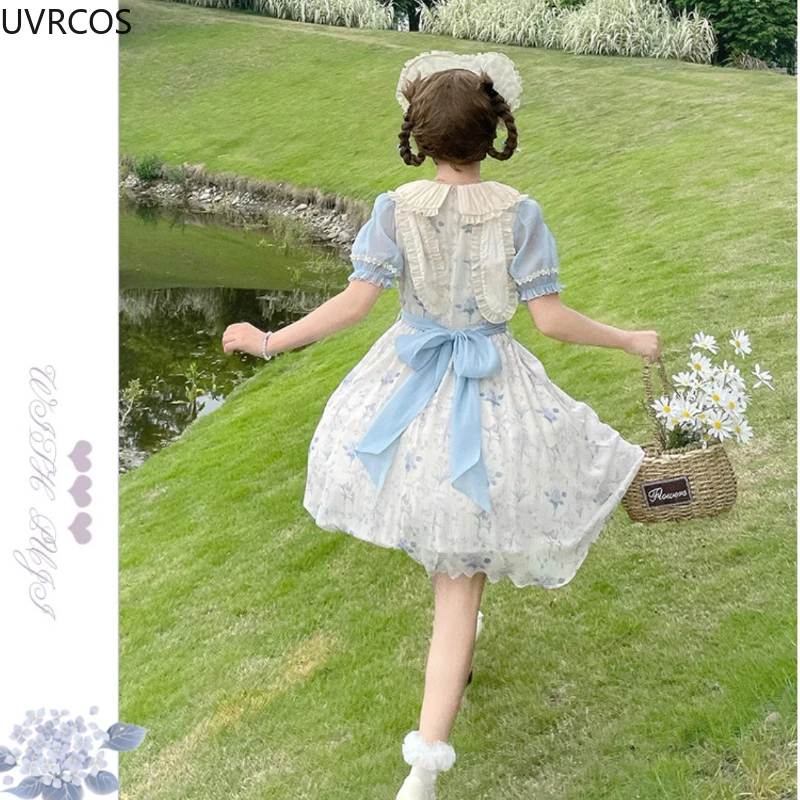 Атласное женское кружевное платье в викторианском стиле