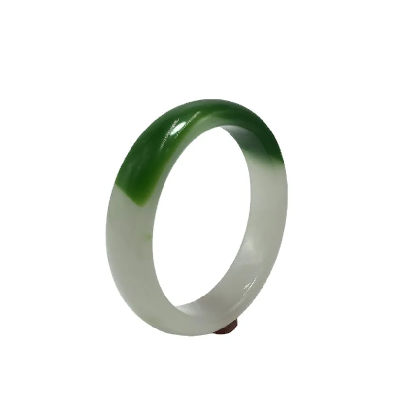 Нефритовый кварцитовый браслет зеленый женский