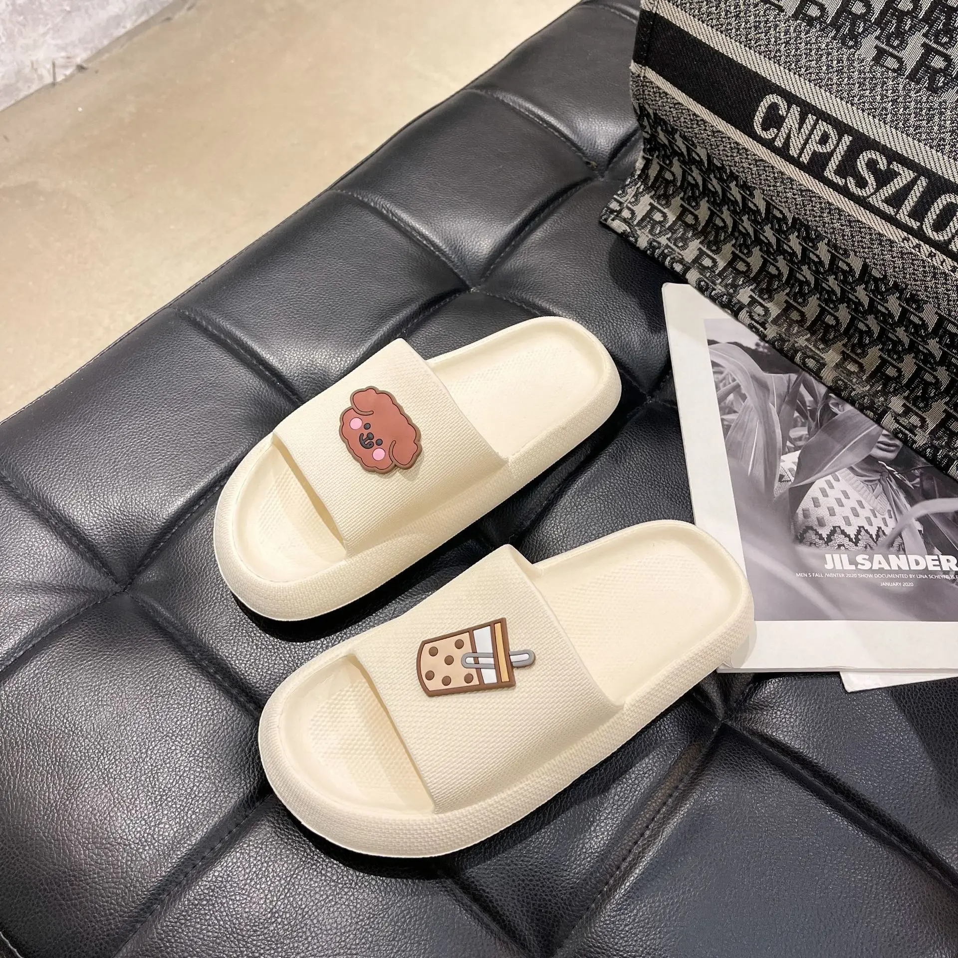 2022 feces-feeling bathroom summer indoor and outdoor wear thick bottom female and male non-slip soft household one-word slipper