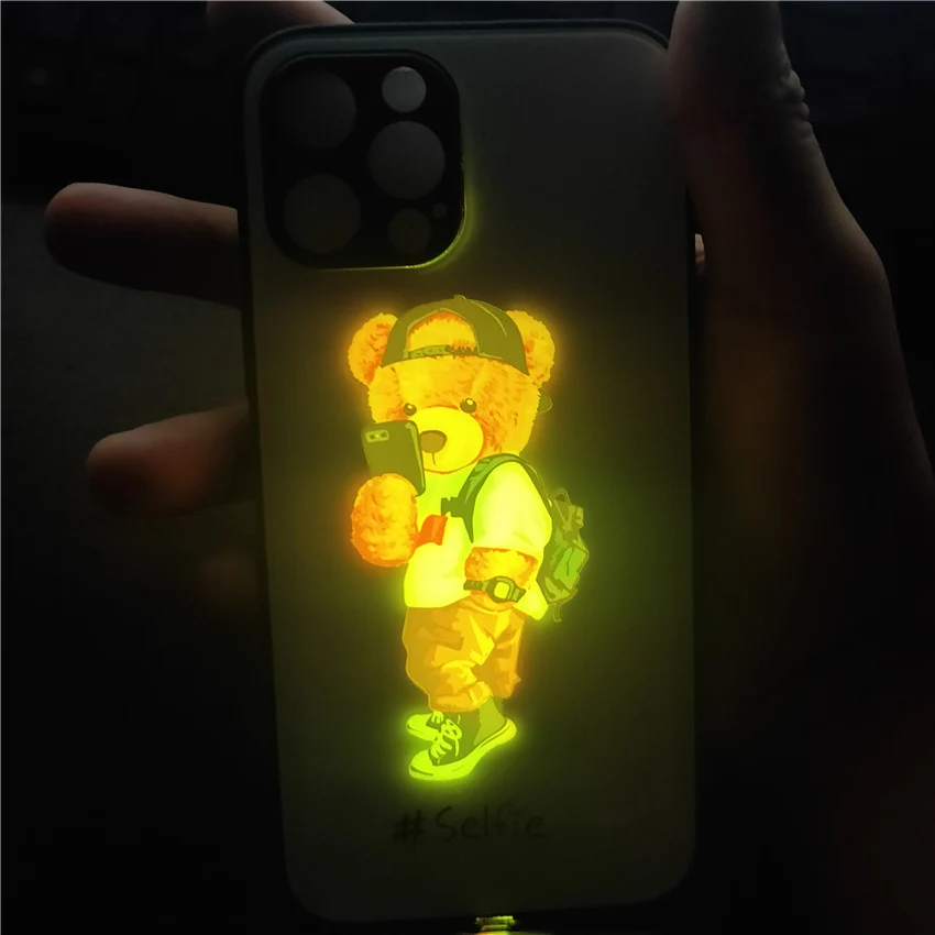 Sevimli 3D ayı LED flaş durumda iPhone 13 Pro Max 11 12 Pro Xs Max X Xr 7 8 artı SE 2020 Lens koruma beyaz cam arka kapak
