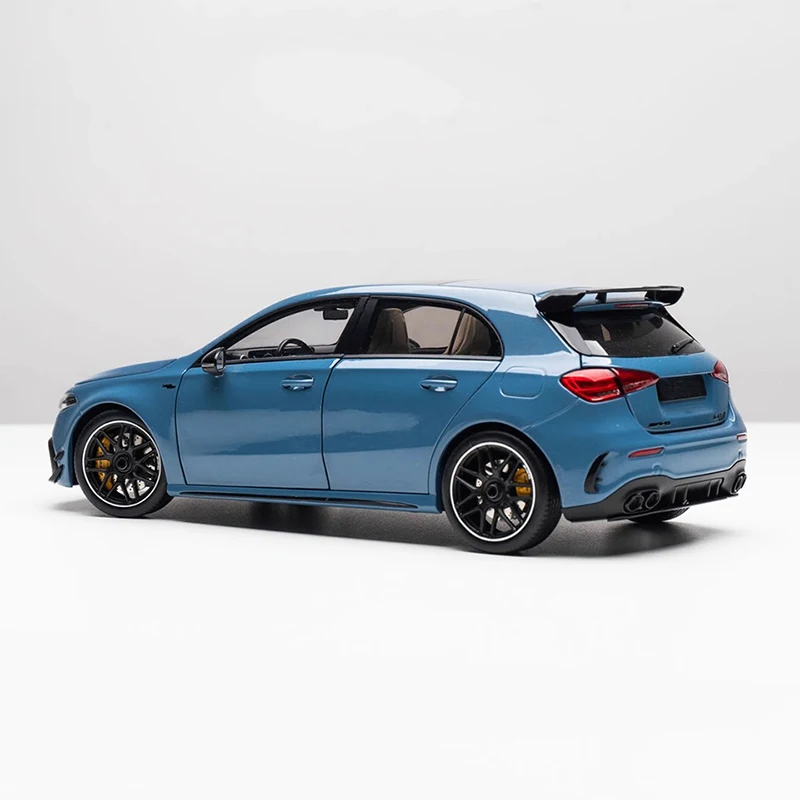 Коллекция автомобилей Kiloworks/NZG 1:18 A45 S Performance