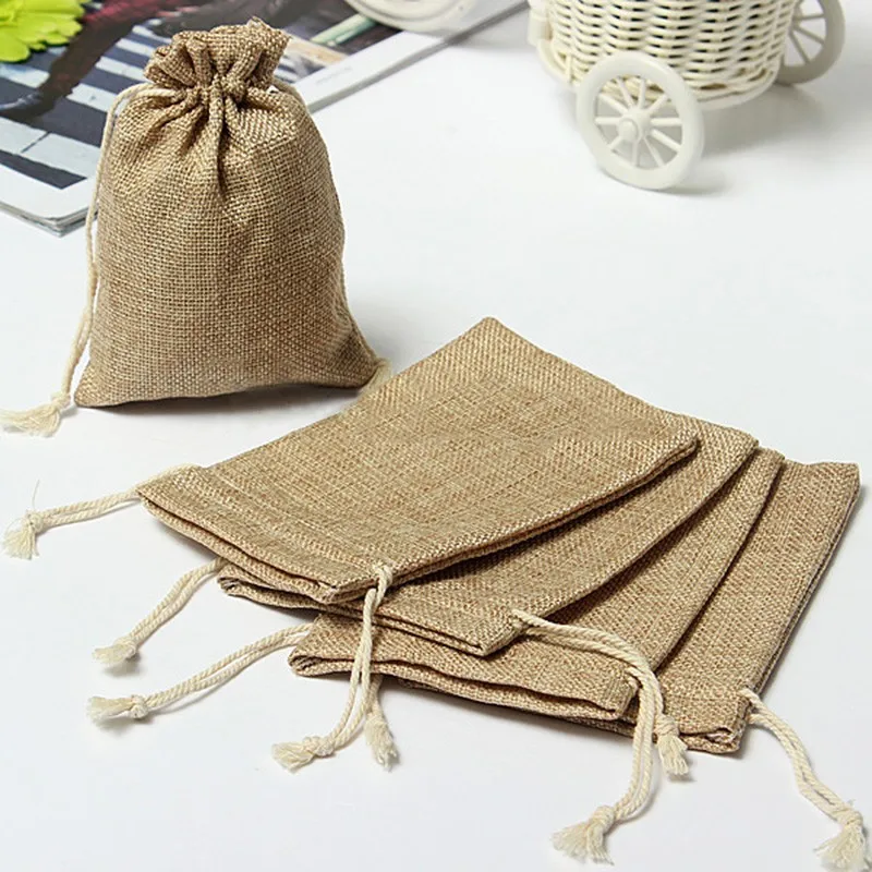 

Handmade Burlap Jute Drawstring Bags for Christmas Gift Candy Storage/ Wedding Decor/Soap 7x10cm