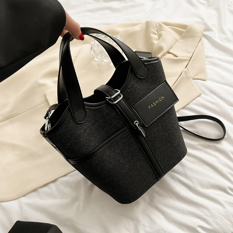 2023 New Canvas Bag for Women's Fashion Contrast Color Handbag Single Shoulder Ladies Small Design Messenger Bucket Bag