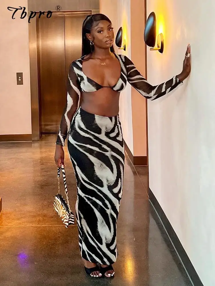 

Women's Stripe Skirt Two Piece Set Female Sexy Summer Female Contrast V-neck Pullover Low Cut T-shirt Slim Bag Hip Skirts Suit