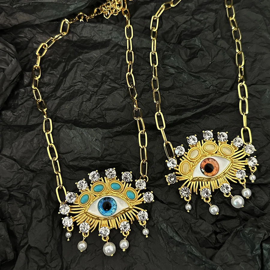 Женские серьги в стиле ретро