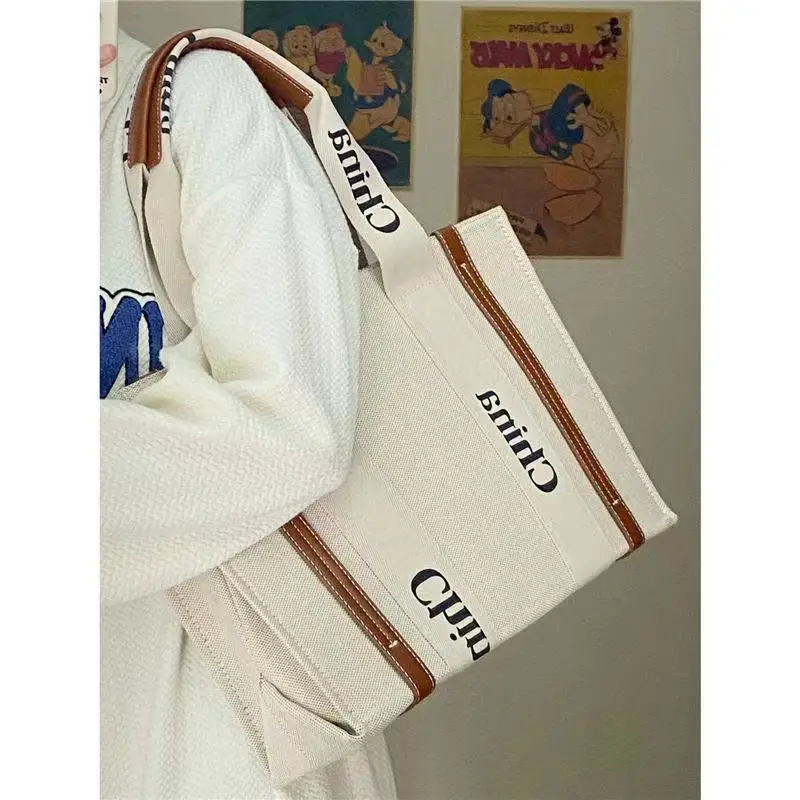 

2022 Fashion Shoulder Bags Large Capacity Handbags Trend Messenger Bags