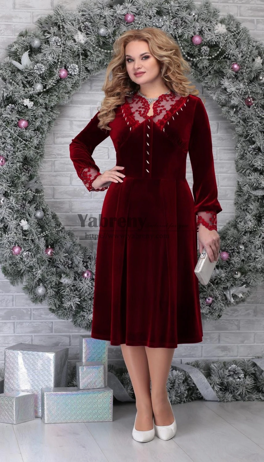 

Plus Size Burgundy Velvet Tea-Length Mother Of The Bride Dresses for wedding Guest