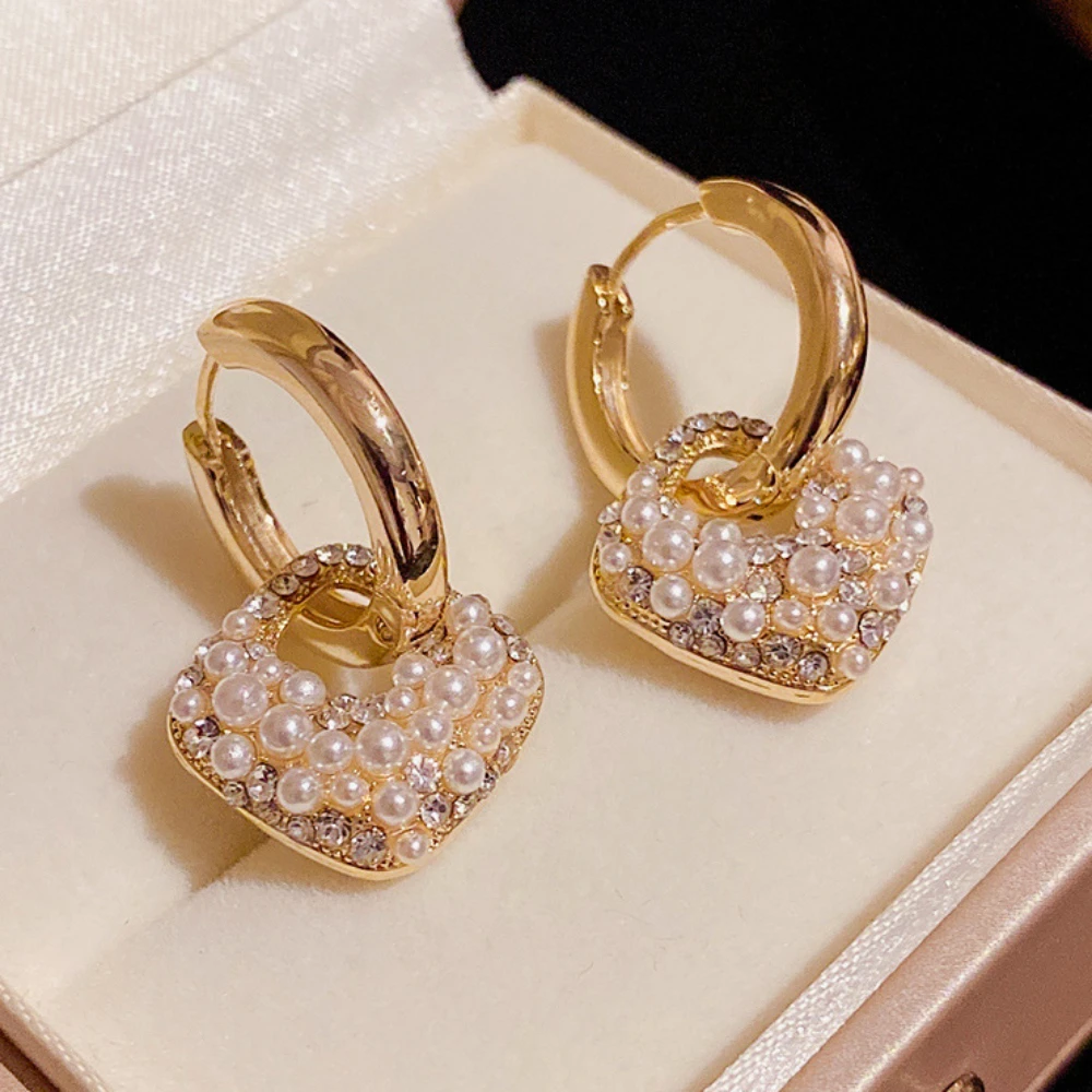 

CZ Simulated Pearl Earrings Plated Gold CC Ear Buckles Two Uses Hoop Earrings Charm Aesthetic Luxury Designer Jewellery