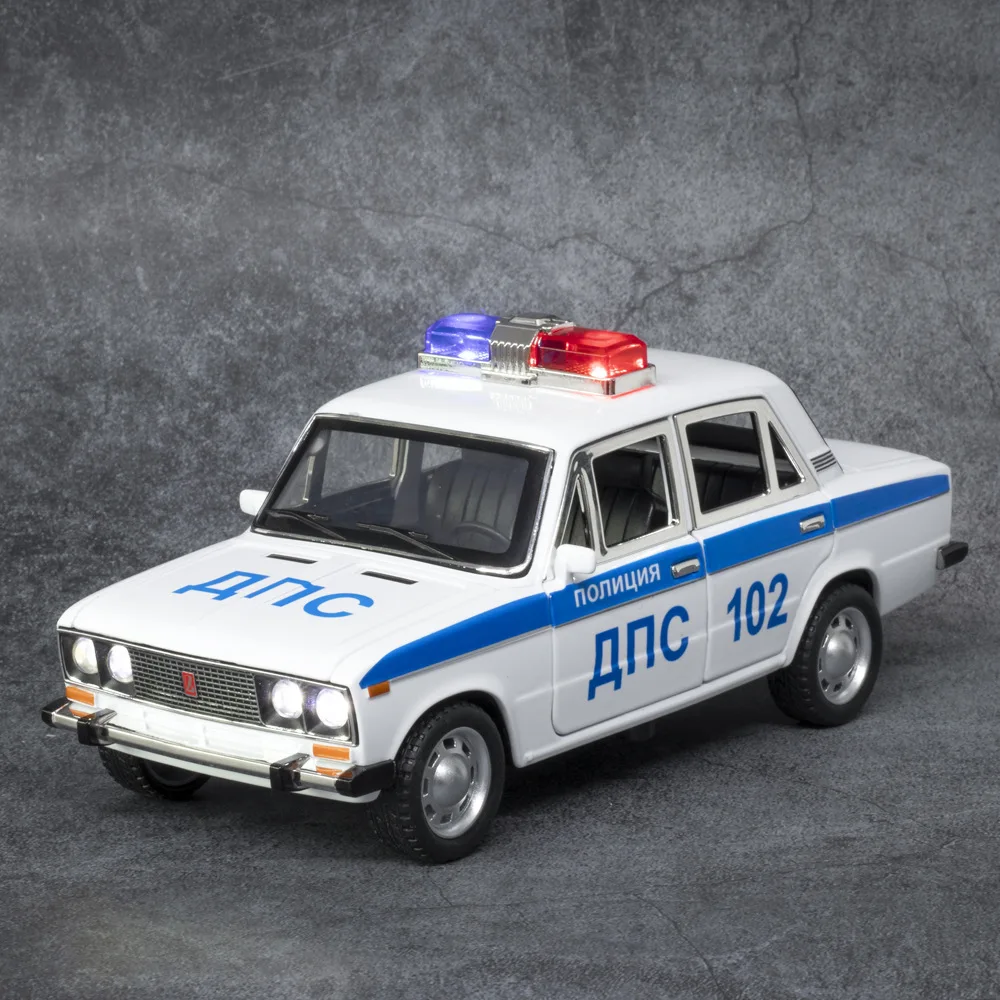 Литые под давлением 1:24 модели полицейских автомобилей Lada Ретро седан миниатюрный классический металлический автомобиль Детский коллекцио...