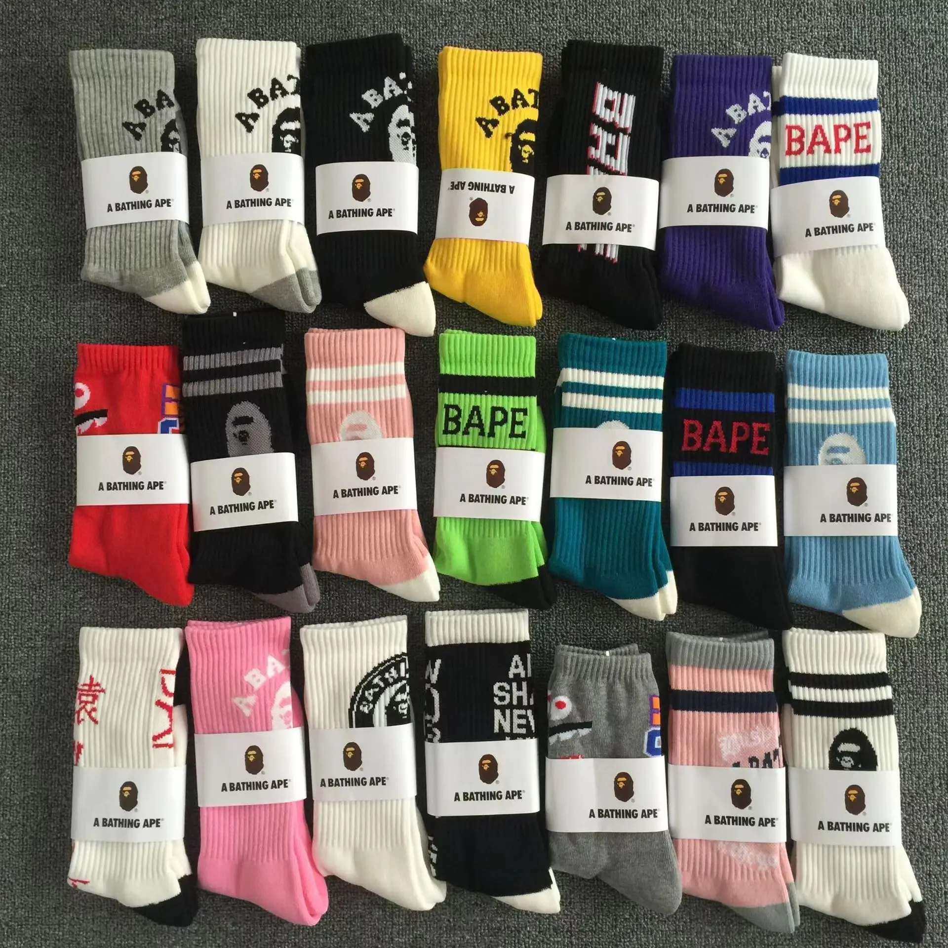 

Fashion Embroidered Mid Tube Socks BAPE Thick Cotton Towel Bottom Skateboard Sports Basketball APE Wholesale Ventilate Cool Gift