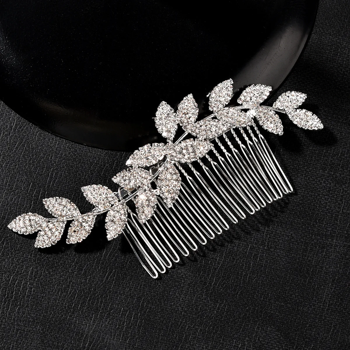 

Wavy Shape Hair Combs Rhinestone Leaves Handmade Sweet Headdress Dancing Prom Bridal Hair Accessories For Women Girl XRQ88