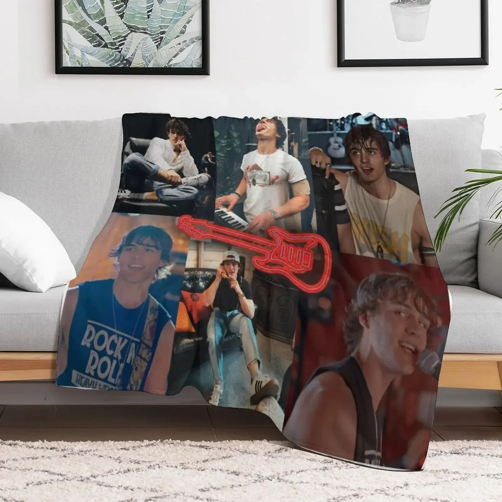 Колледж Чарли Гиллерпи из ДЖАТП Пледы Меховые изделия Тонды Диванные одеяла