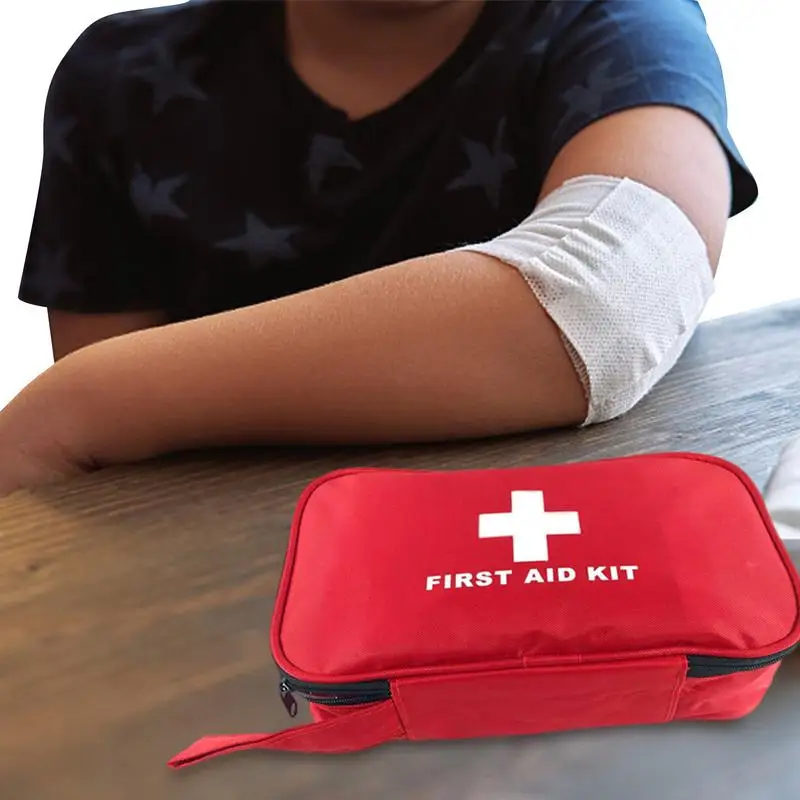 

Набор для оказания первой помощи в машине, 30 предметов/180 шт.