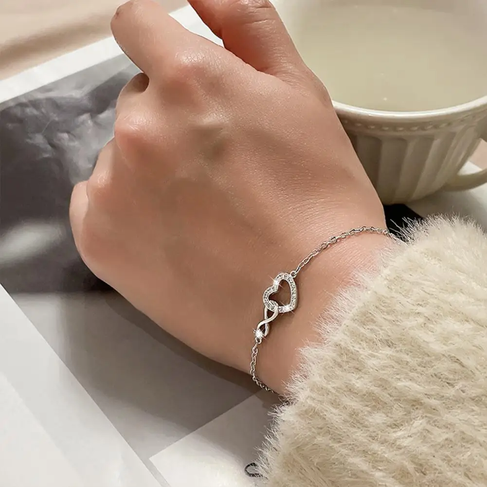 

Popular Female Bracelet All Match Copper Ladies Sweet Hand Chain Bracelet Ladies Chain Bracelet